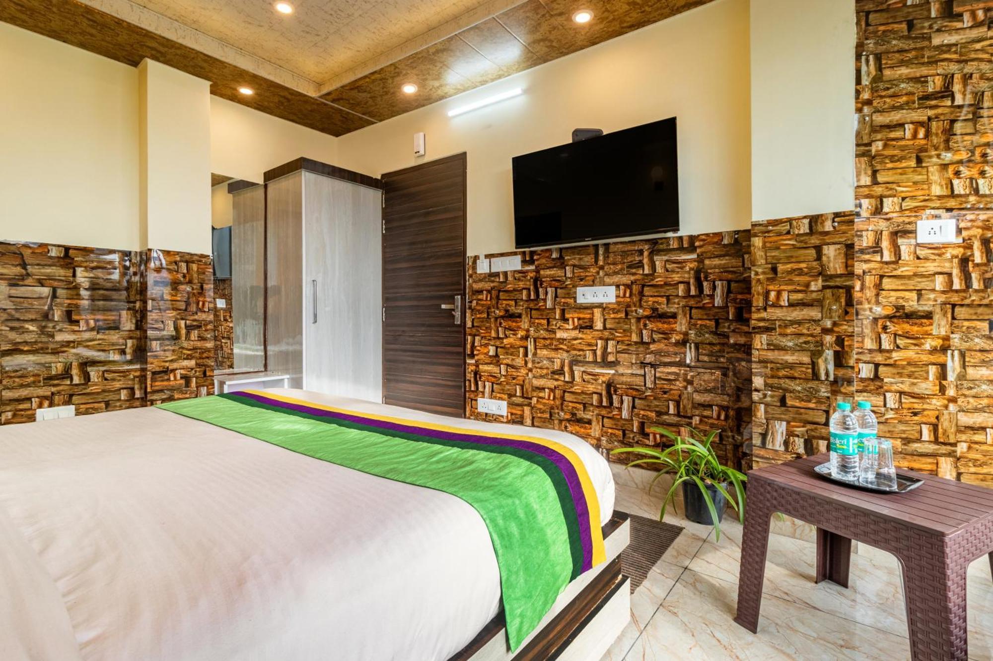 Treebo Srishti Vaikunth With Mountain View Otel Shimla Dış mekan fotoğraf