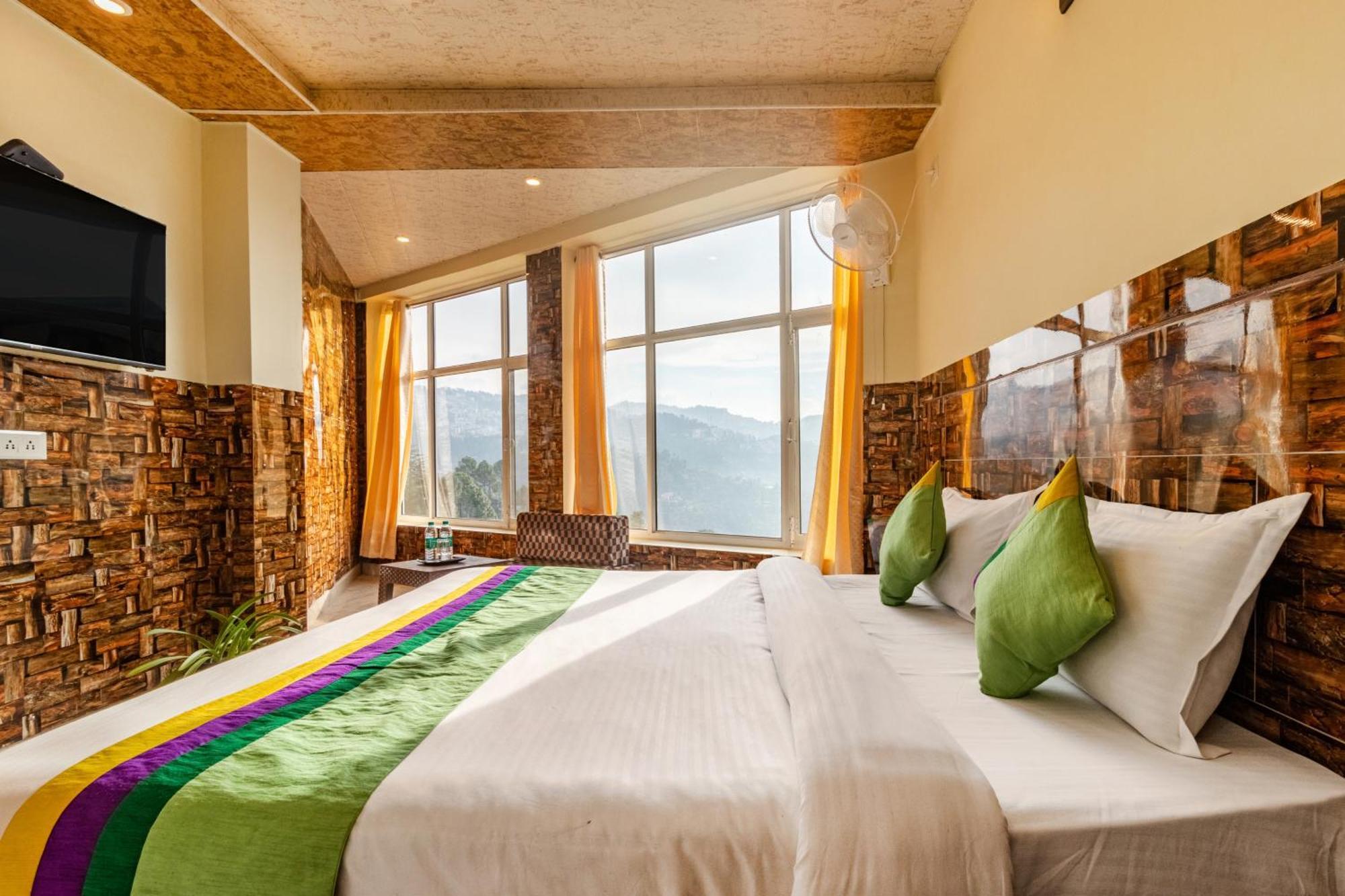Treebo Srishti Vaikunth With Mountain View Otel Shimla Dış mekan fotoğraf
