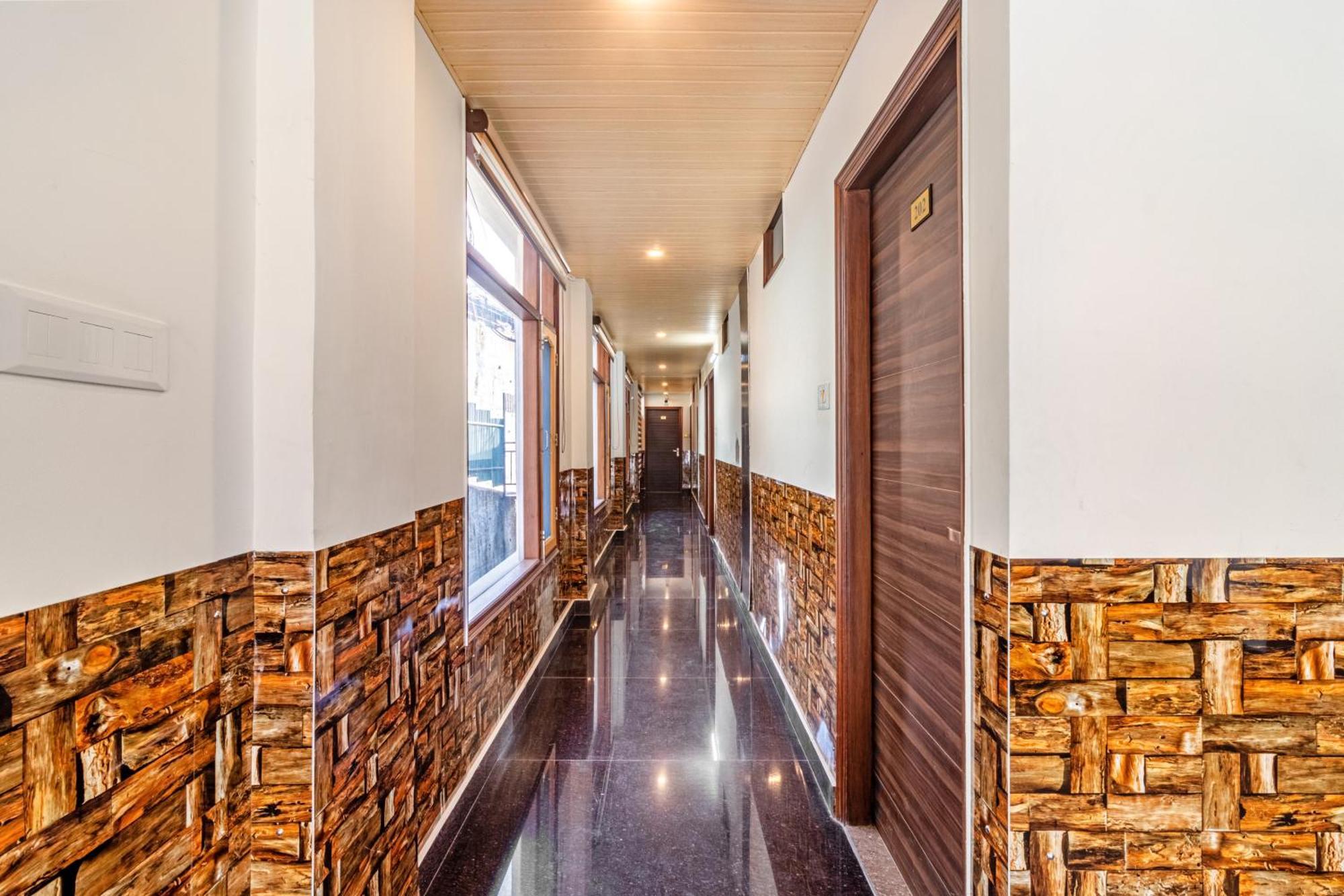 Treebo Srishti Vaikunth With Mountain View Otel Shimla Dış mekan fotoğraf
