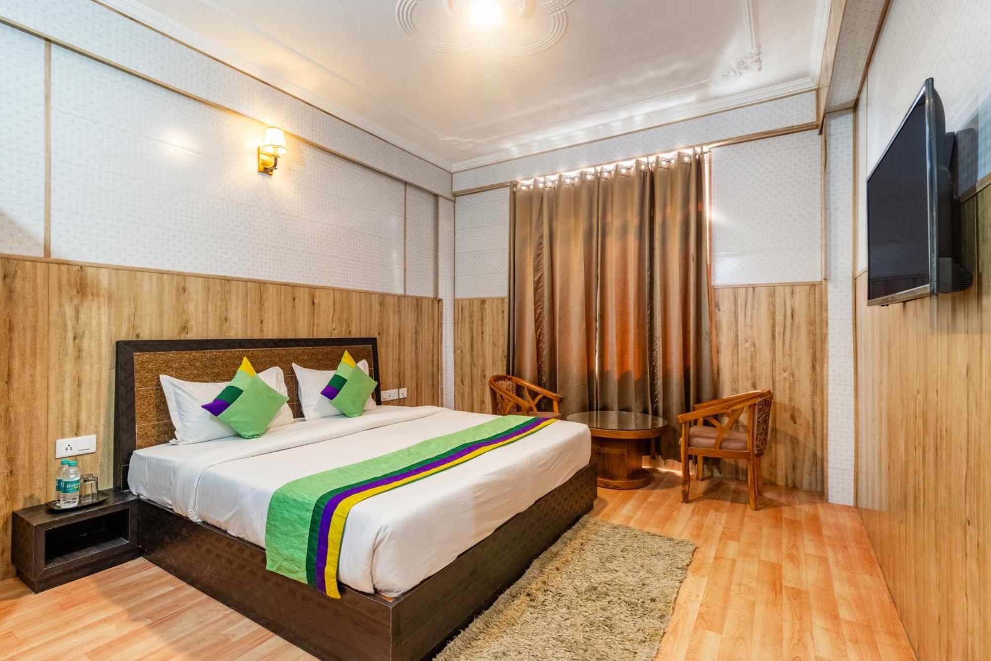 Treebo Srishti Vaikunth With Mountain View Otel Shimla Dış mekan fotoğraf