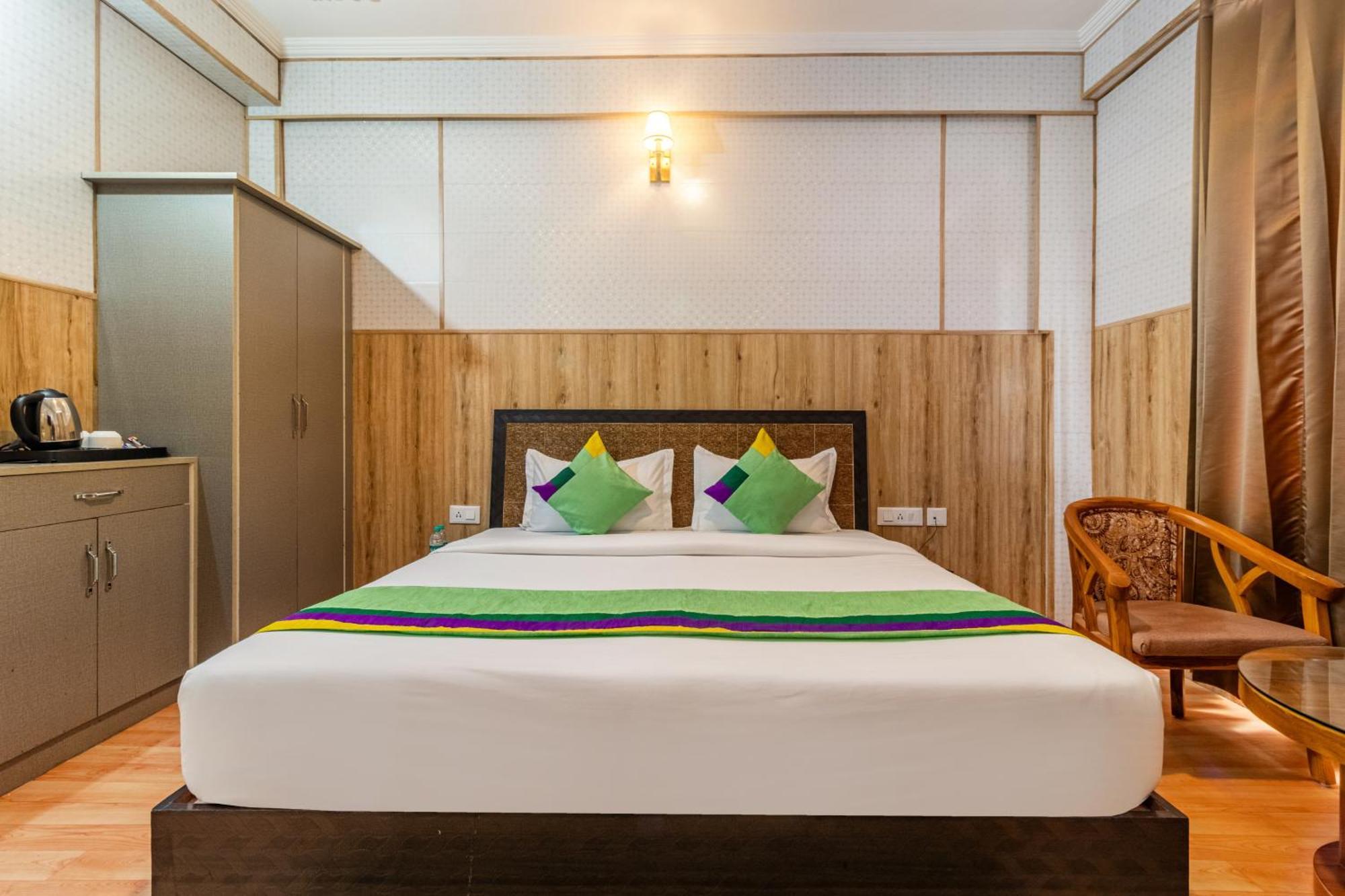 Treebo Srishti Vaikunth With Mountain View Otel Shimla Dış mekan fotoğraf